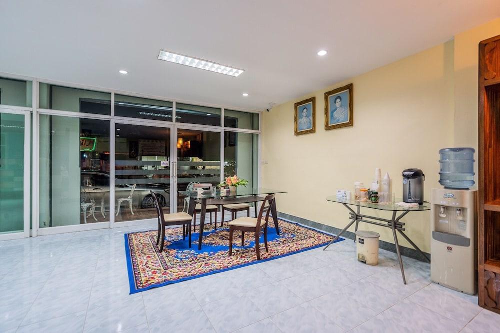 Krabi Grand Place Hotel