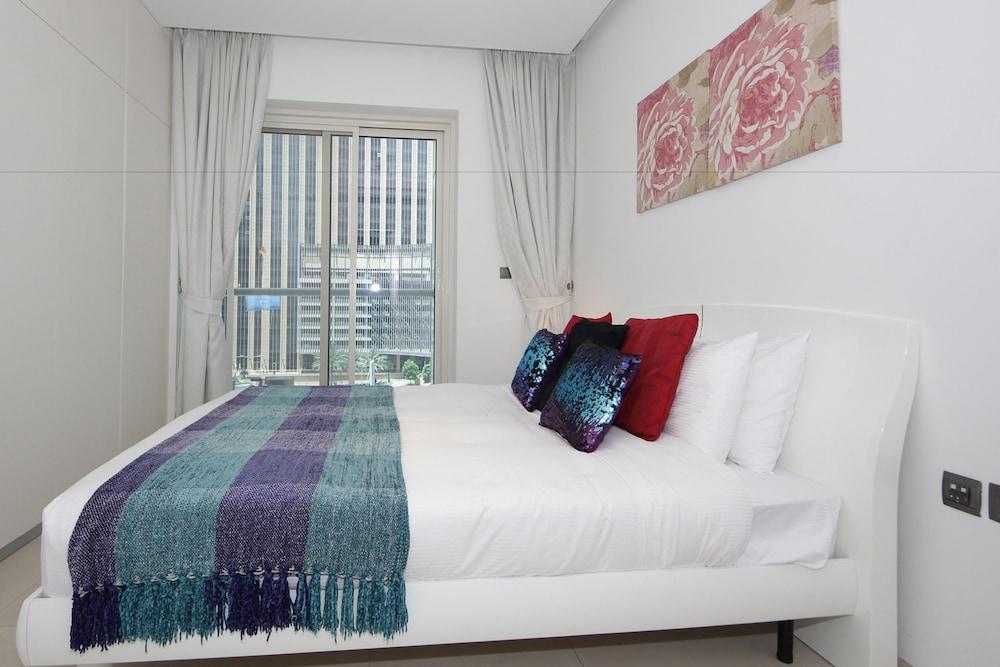 Piks Key - West Avenue