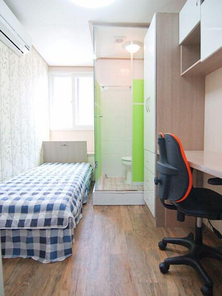 Open House Apgujeong-Rodeo