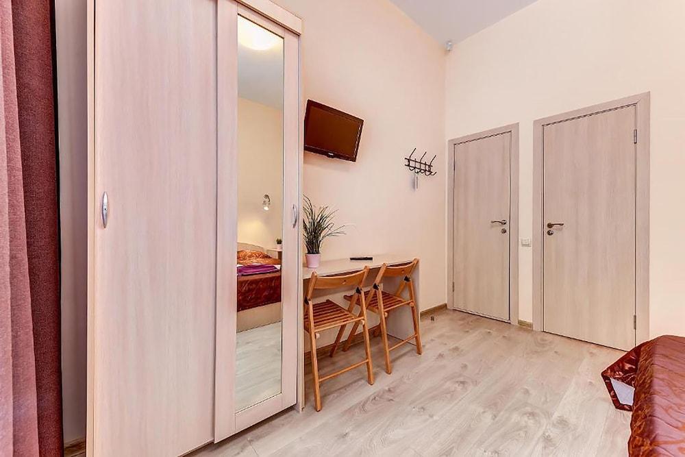 SuperHostel on Liteyny 41