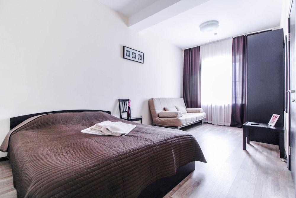 Apartment Superhostel on Goncharnaya 15A