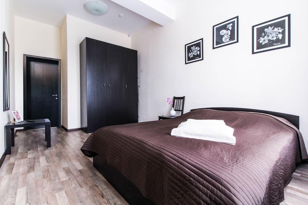 Apartment Superhostel on Goncharnaya 15A