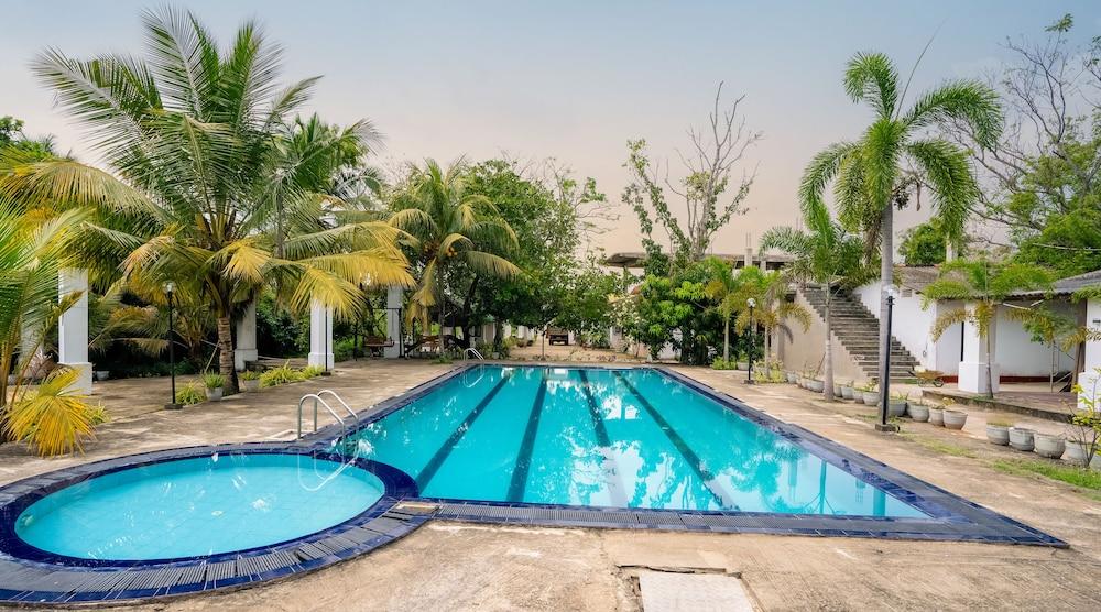 Riverside Hotel Colombo