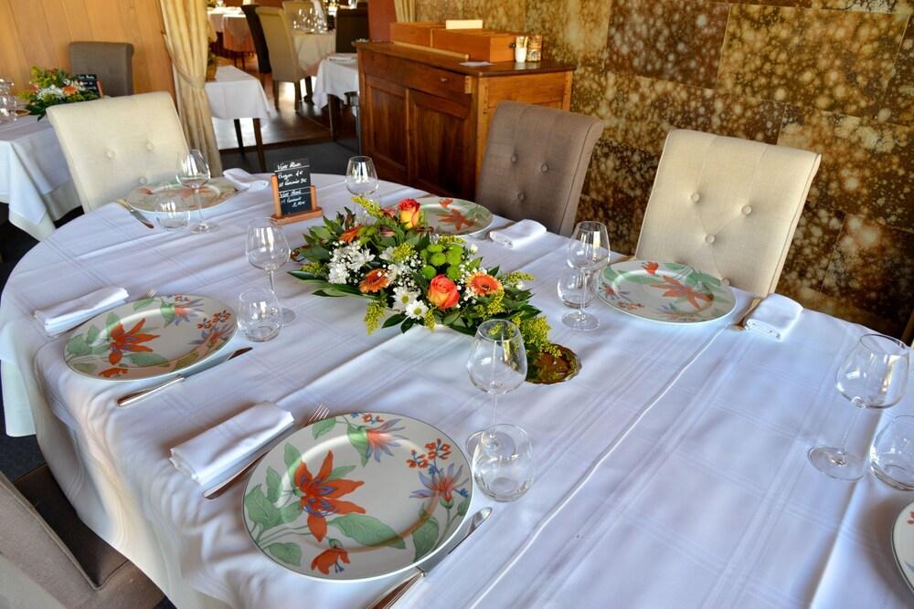 Logis Hostellerie du Lion d'Or