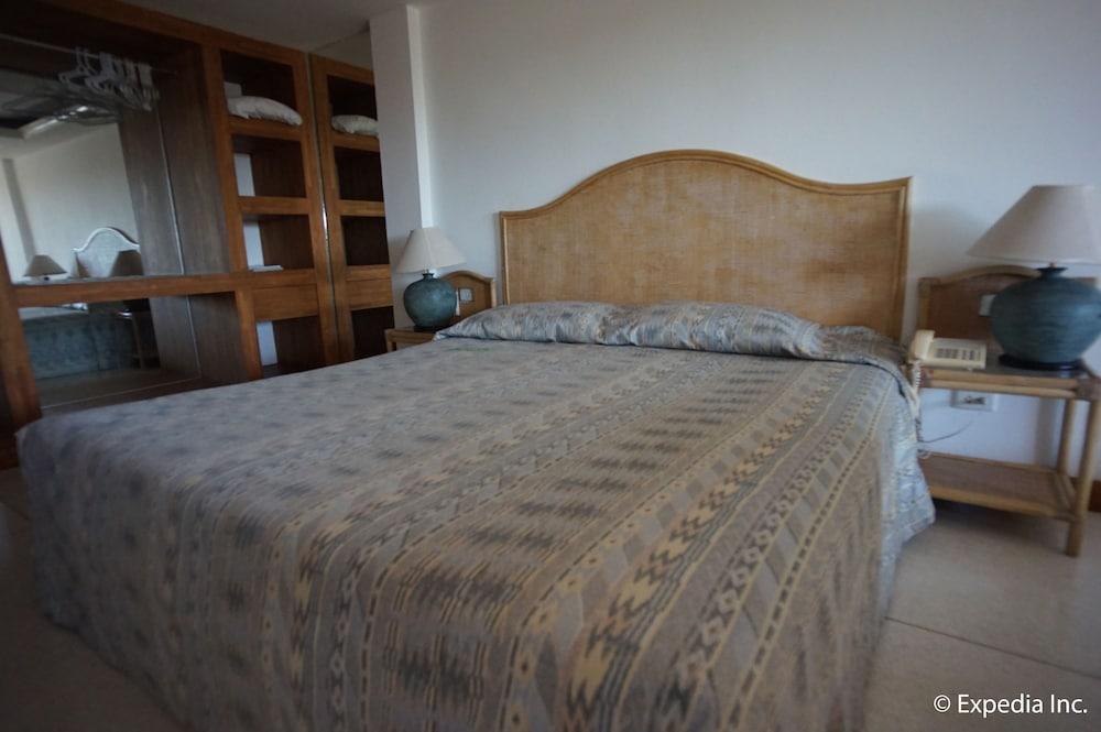 Bougainvillea Terrace House