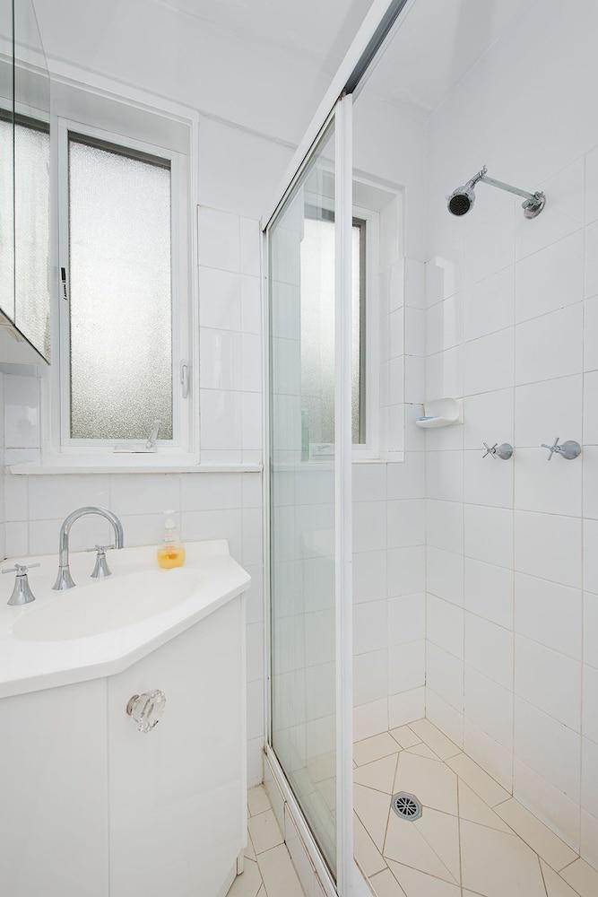 Central Bondi Apartment New H321