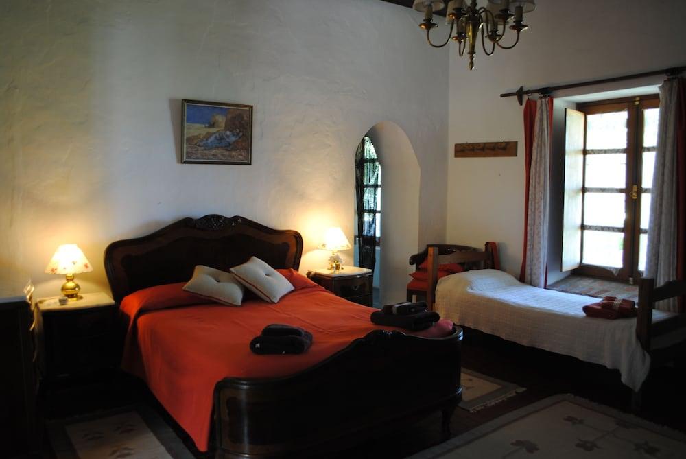 Estancia Aguila Blanca