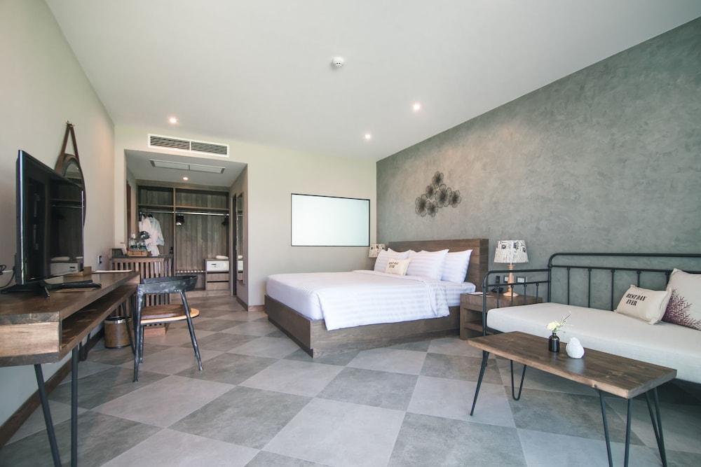 Coral Tree Villa Huahin