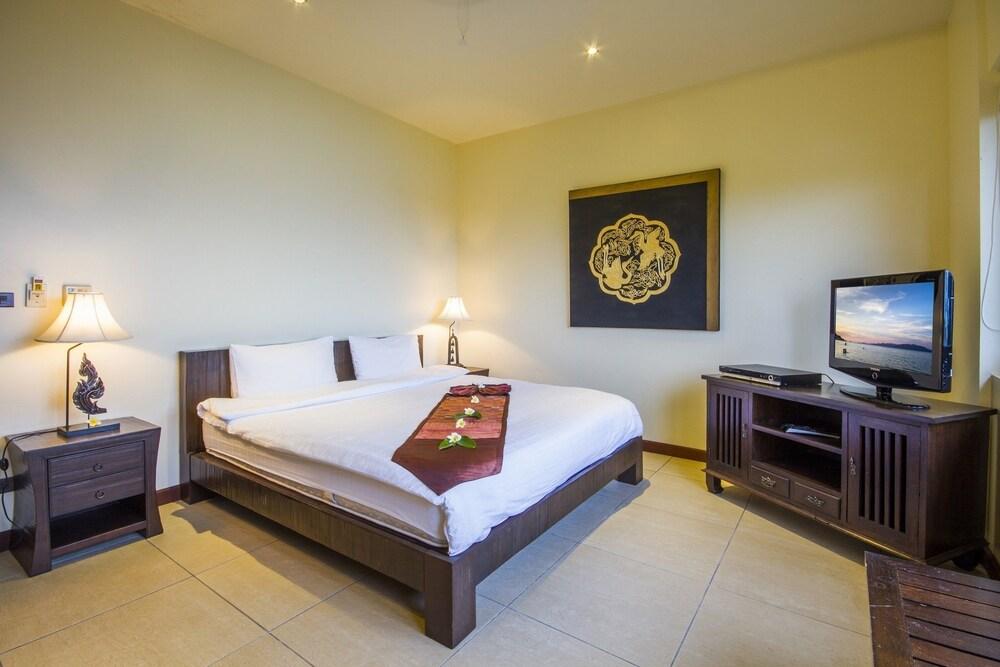 Baan Talay Sai Villa