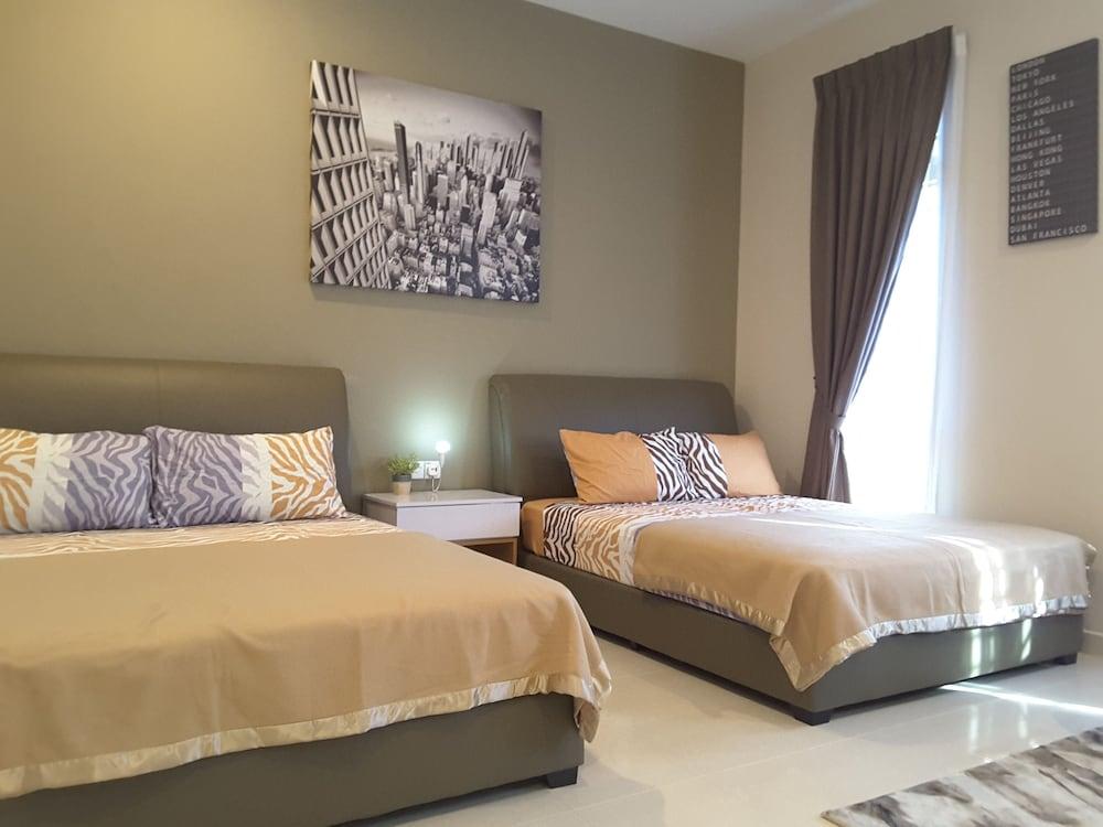 Laman Kurnia Holiday House