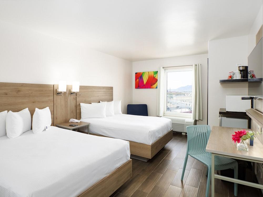 Hotel Mesaluna Near American Consulate