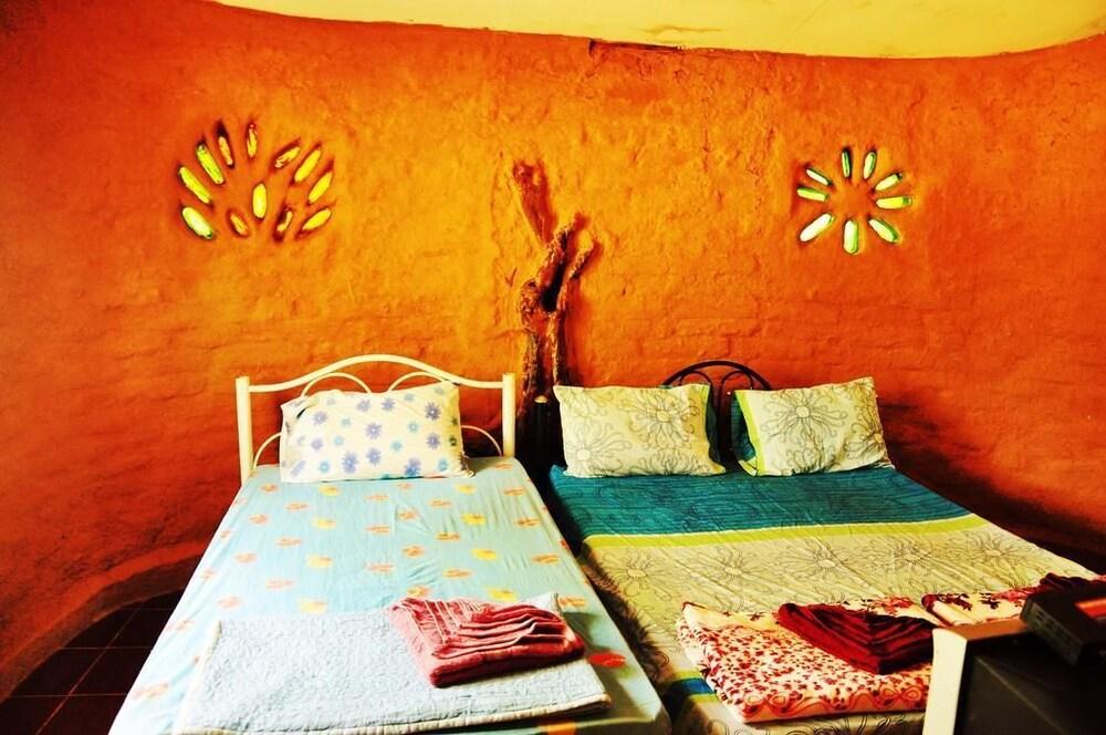 Kaengkrachan Riverside Resort