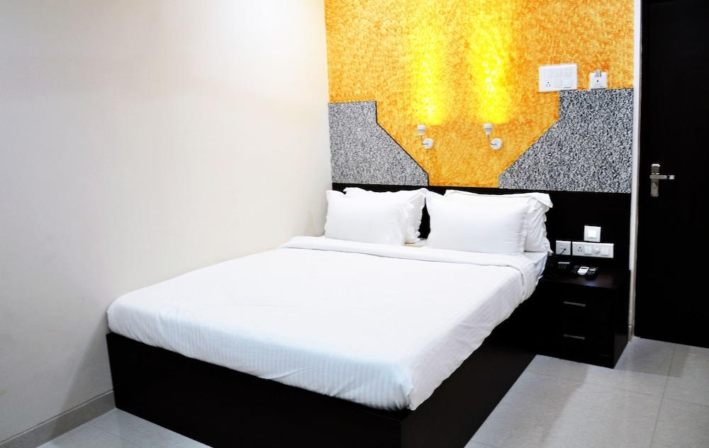 Savera A Business Luxury Hotel