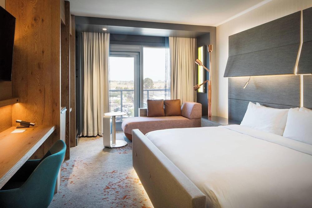 Hotel Nia, Autograph Collection