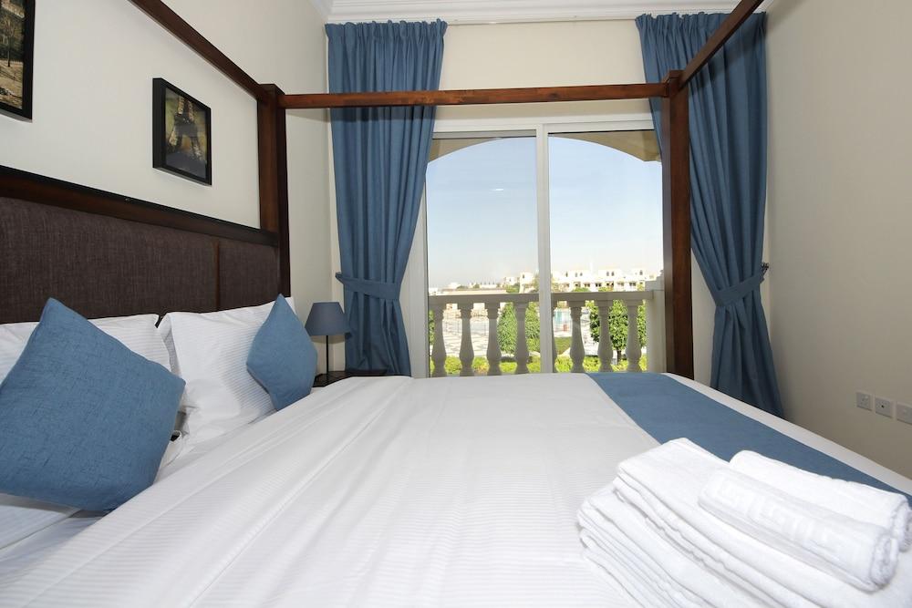 Piks Key- Al Hamra Village