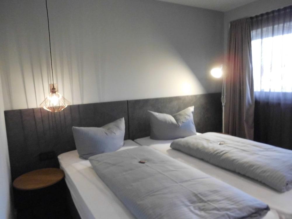 ARRIVEL Hotel Kirchheim - bisher: Novitel