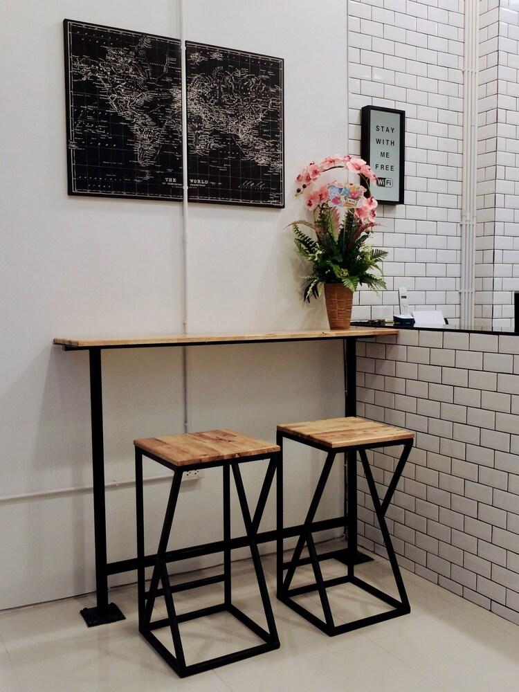 Diamond & Rust Hostel