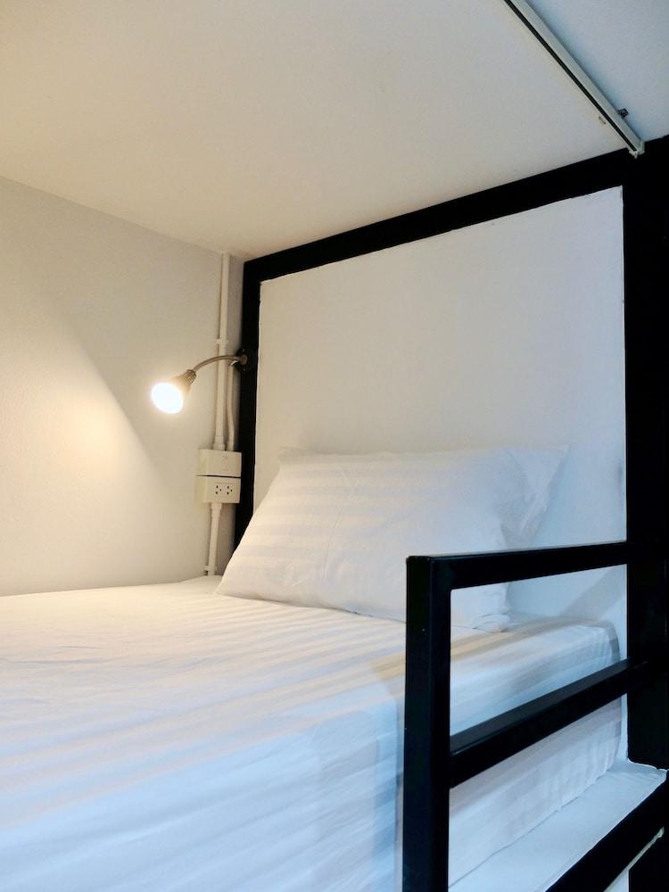 Diamond & Rust Hostel