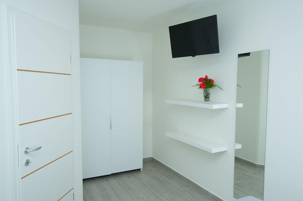 Seaside Luxury Suites