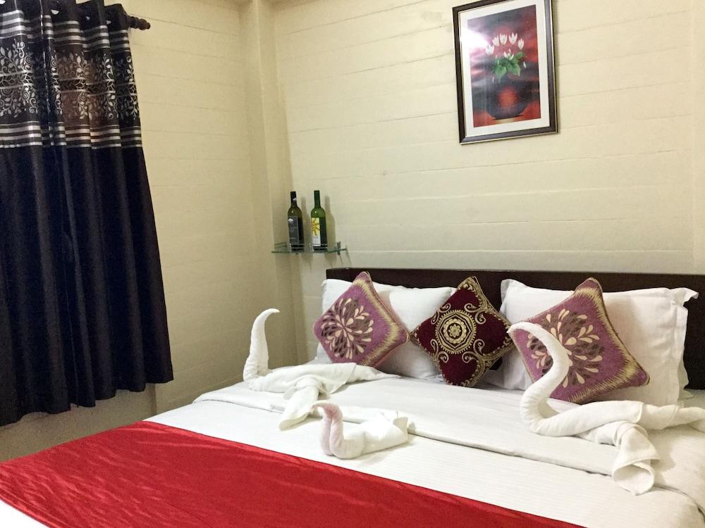 Morjim Queen Beach Resort