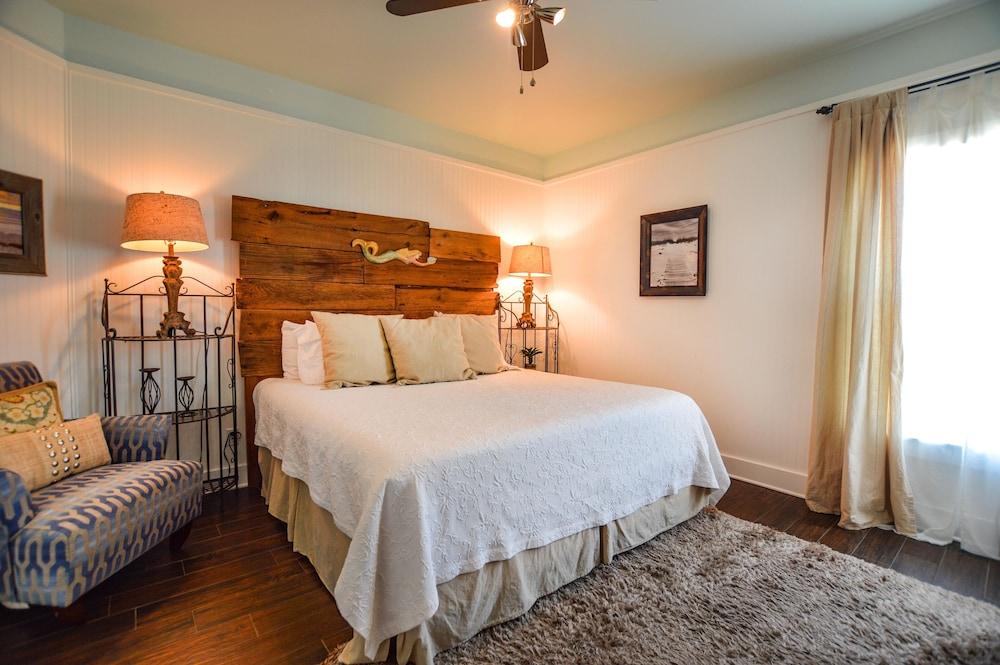 The Rookery III Unit 7024