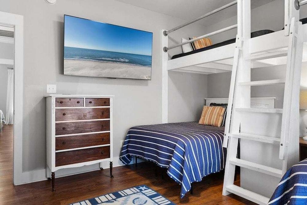 The Rookery III Unit 7004