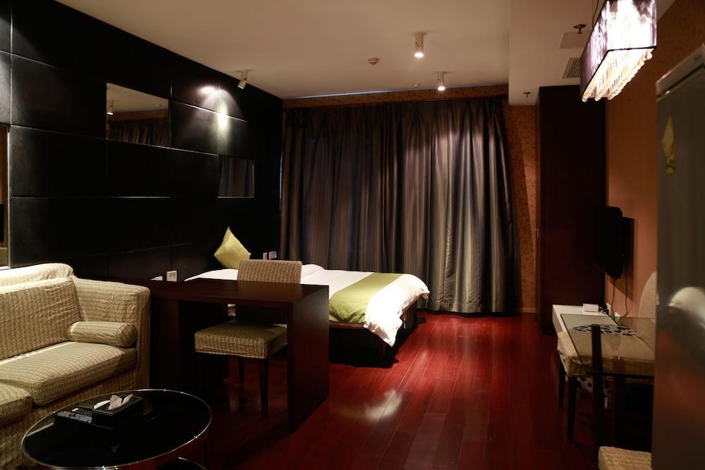 Nanjing Mo He Ting Hotel