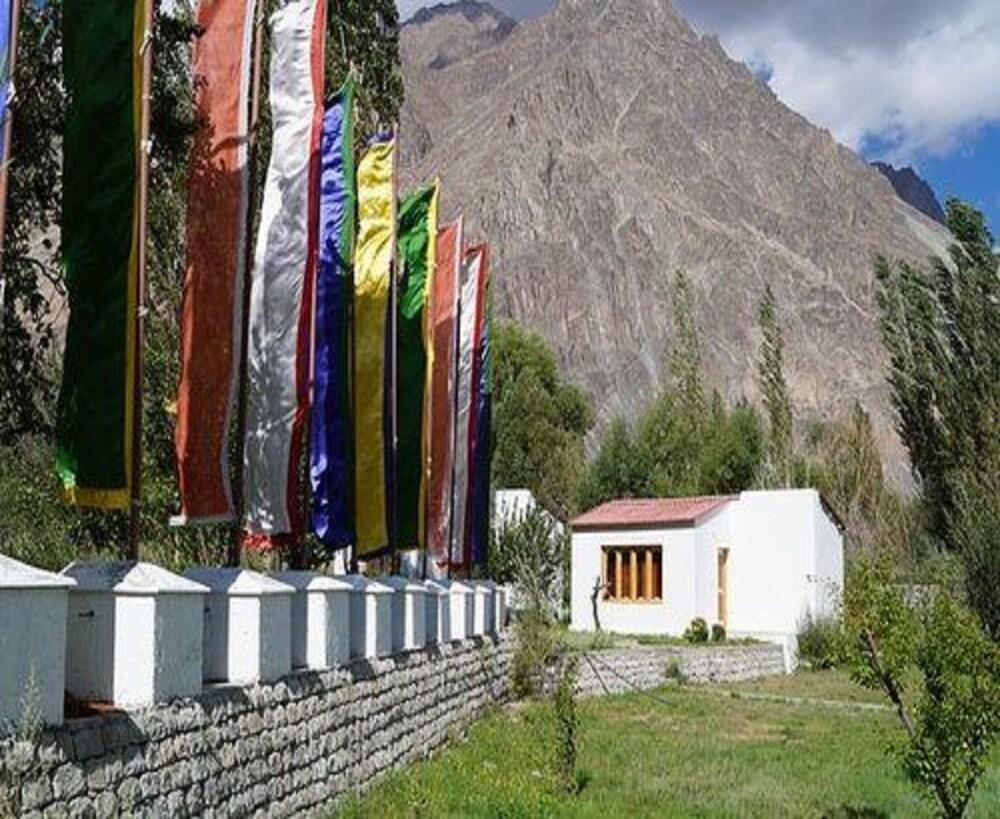 Himalayan Eco Resort