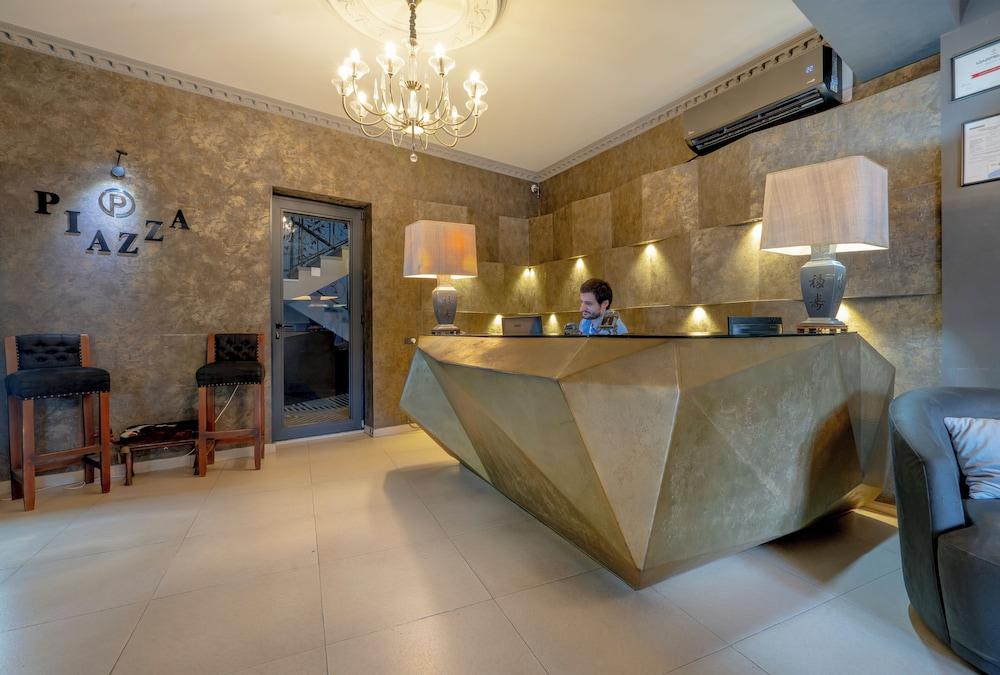 Hotel Piazza