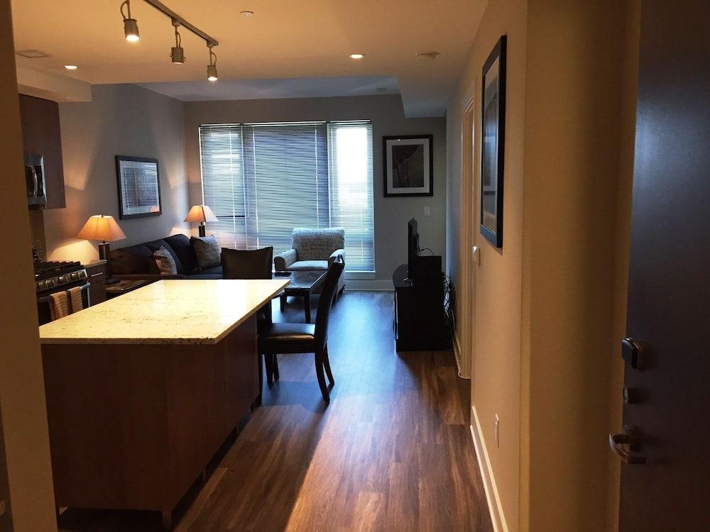 Weichert Suites at The Bartlett