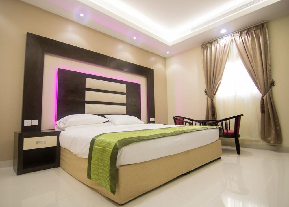 Al- Reef Hotel Units