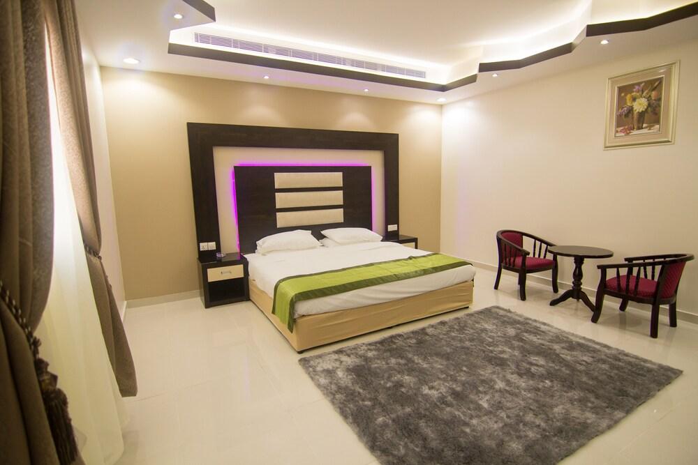 Al- Reef Hotel Units