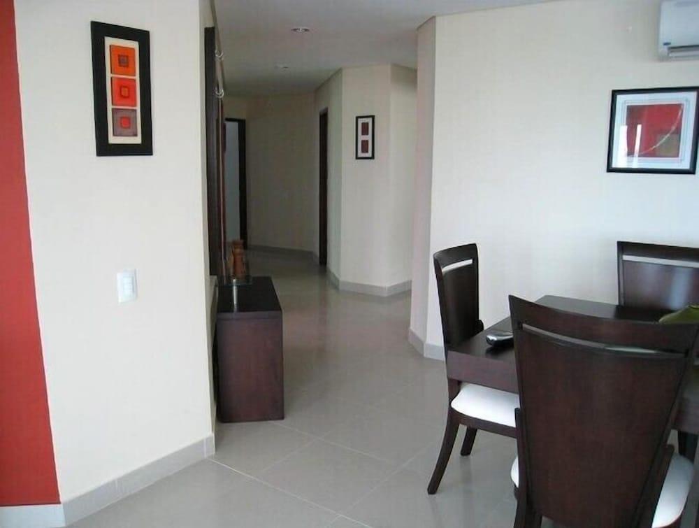 Semi Penthouse Torres Del Lago