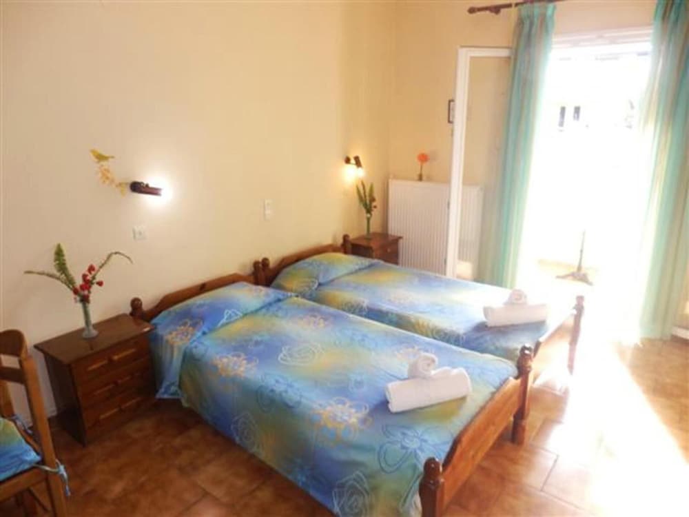 Katerina Pool Apartments