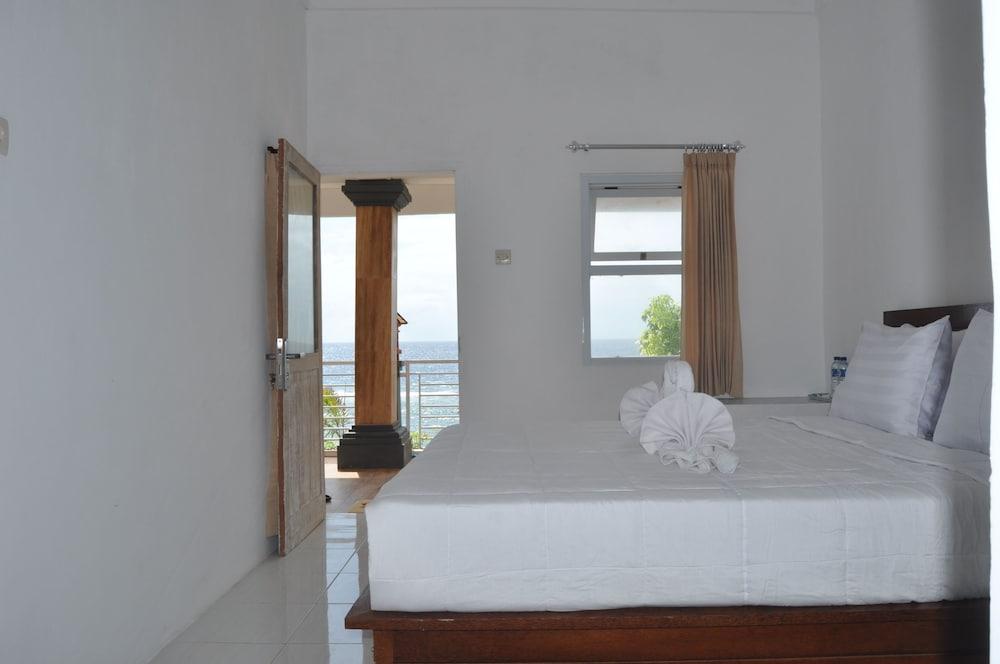 Cemara's Beach Homestay