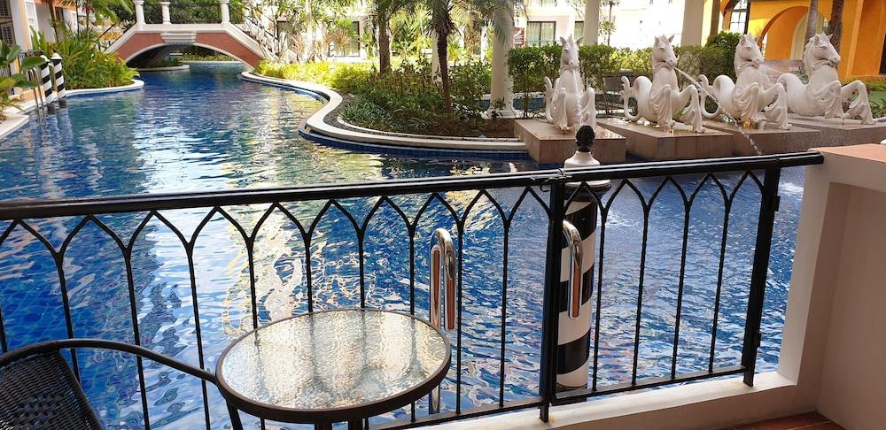 Venetian Pattaya By Pany