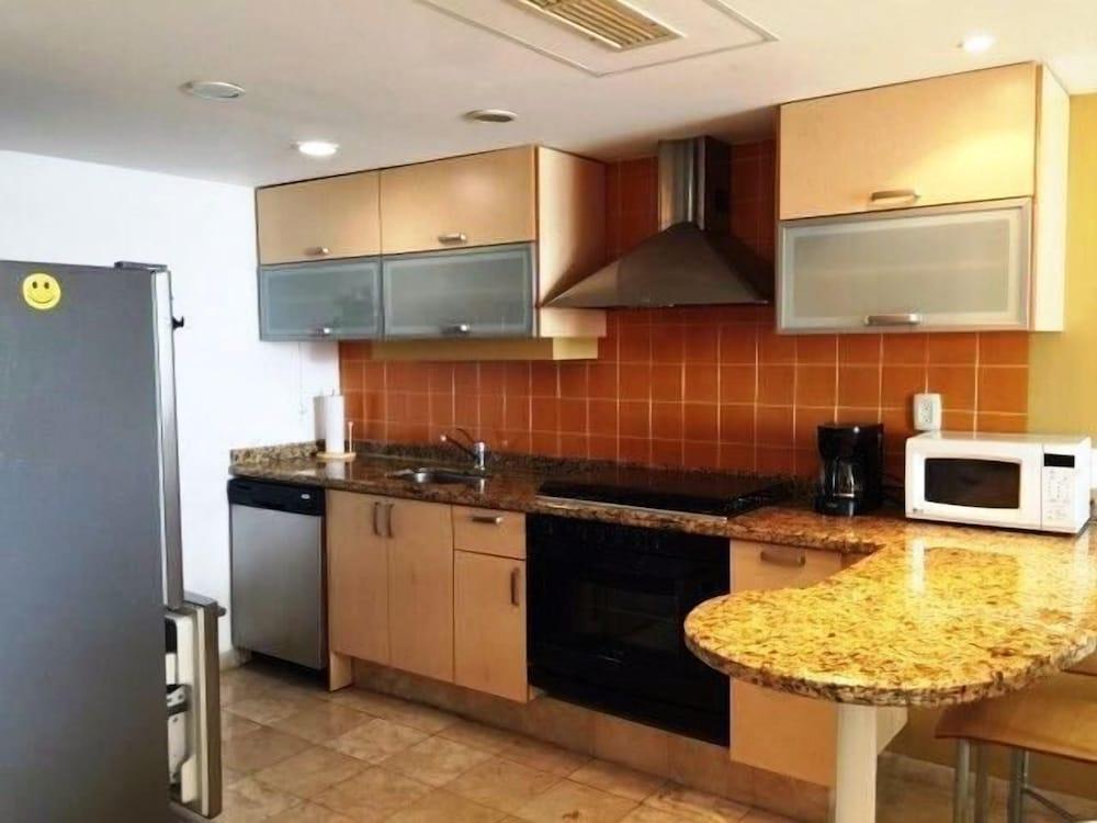 Condo Portofino Carbajal