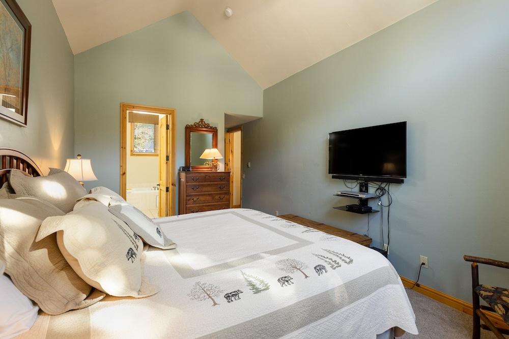 2985 Ironwood Townhomes