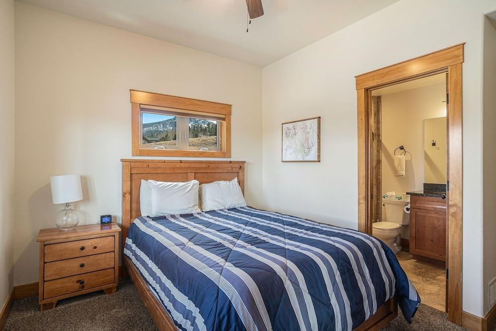 Coyote Ridge - 4 Br Condo