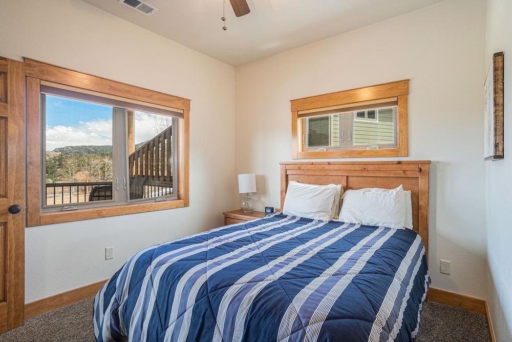 Coyote Ridge - 4 Br Condo