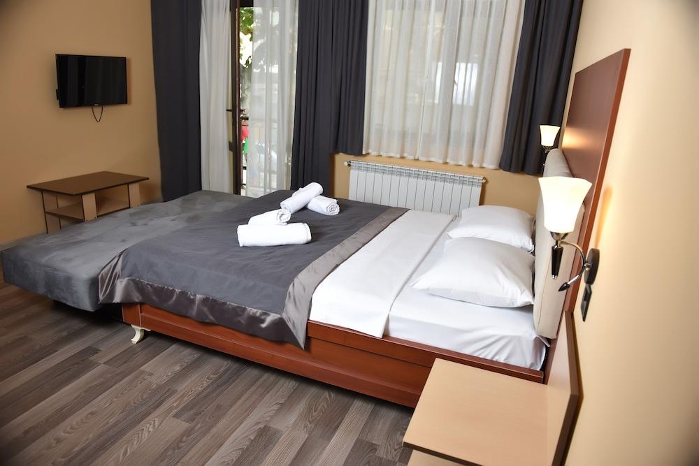 Yaffle Inn Boutique Hotel