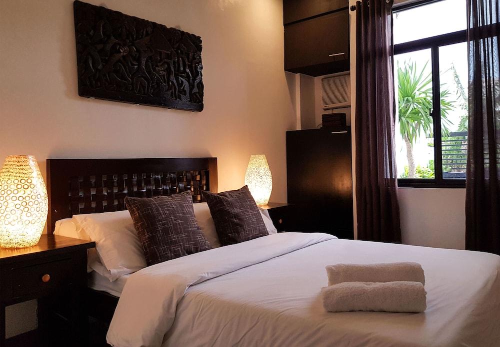 Tagaytay Summer House