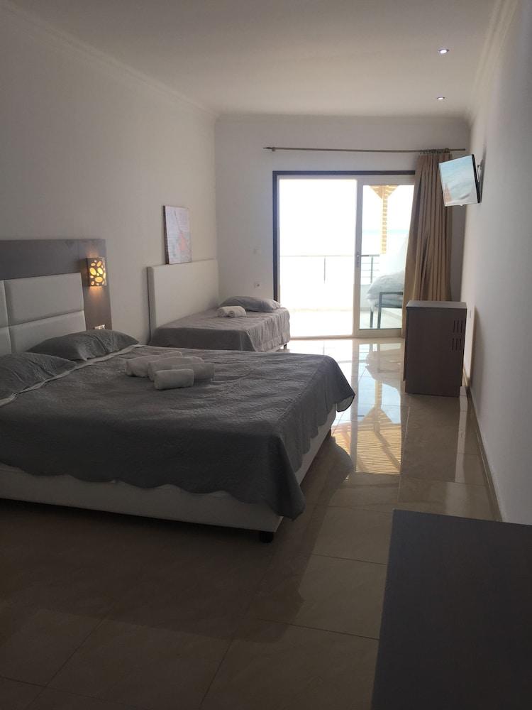 Aquarius Beach Hotel