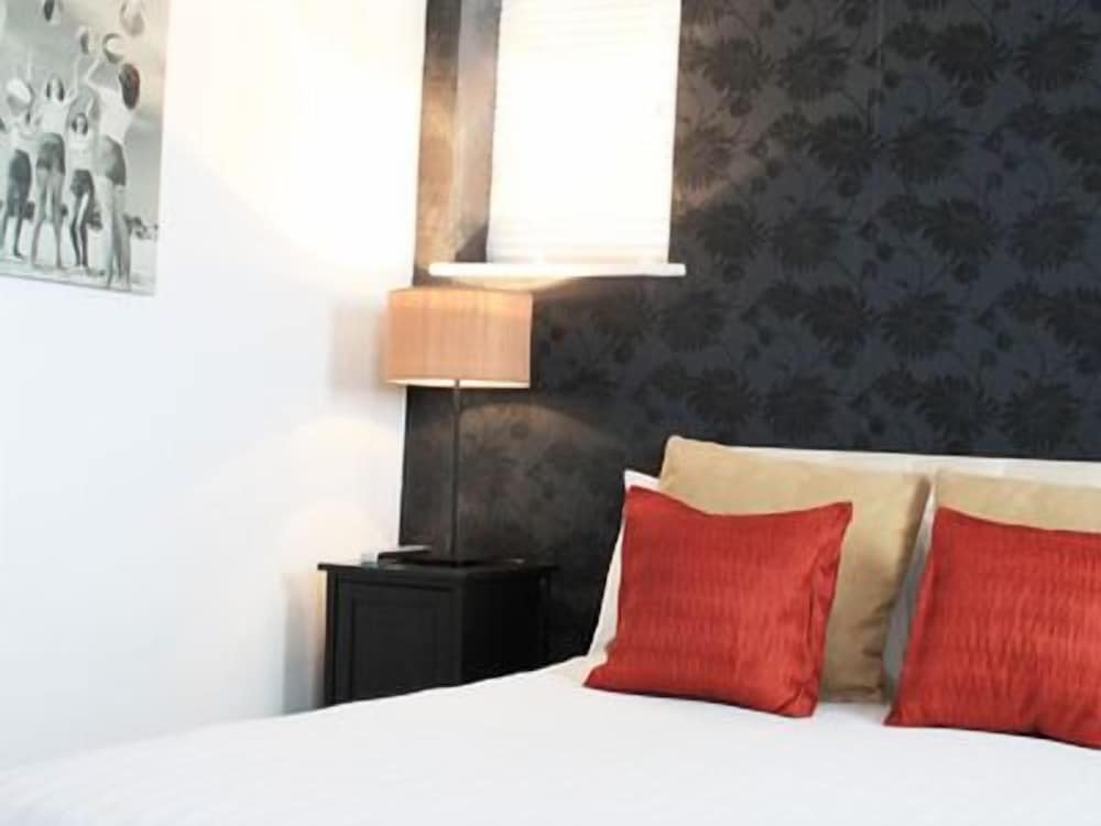 The Falcon at Hatton