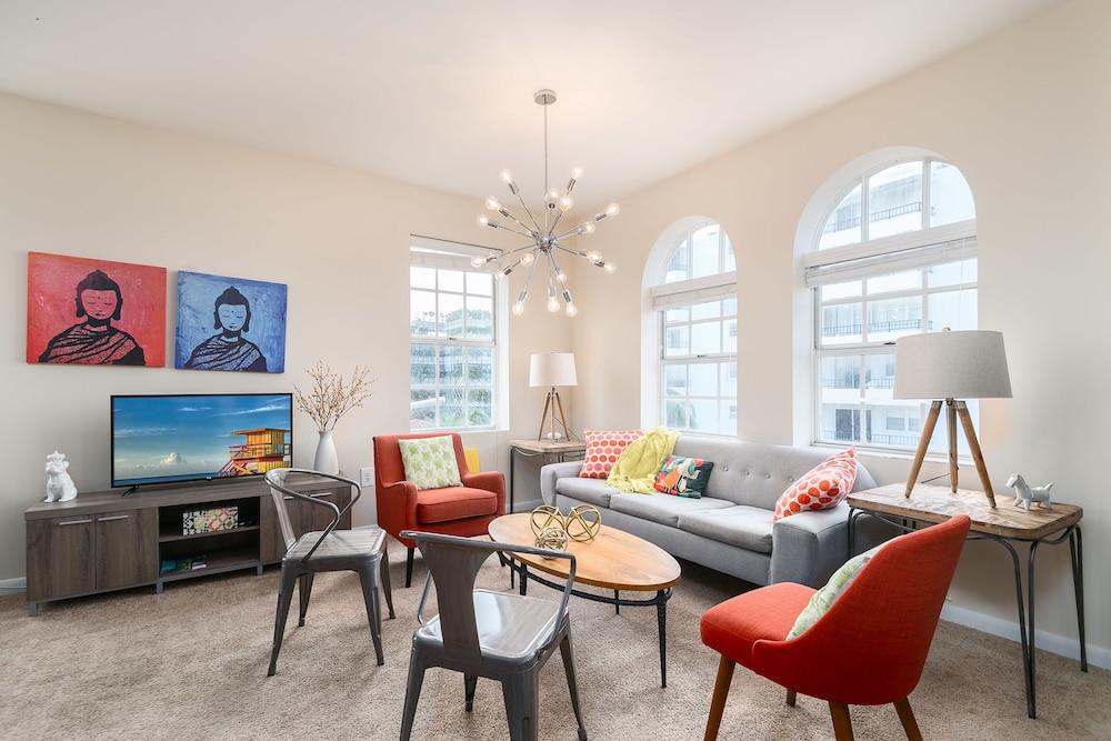 2 Bedroom 2 Bath Penthouse on the Beach