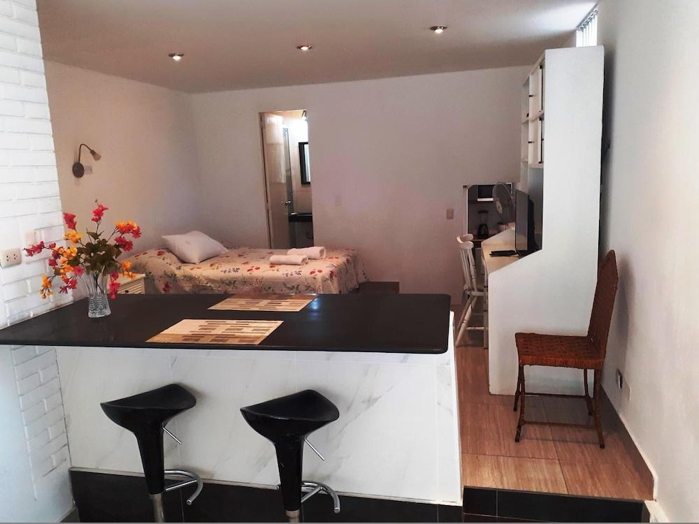 Monterrico Suites Hotel