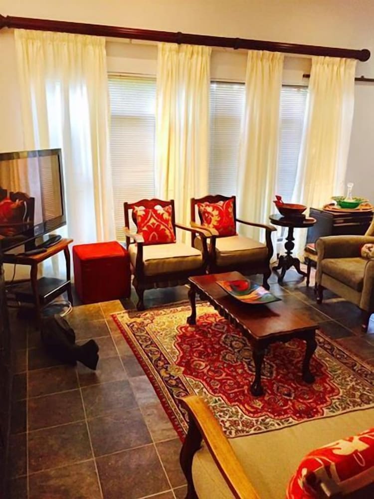 Friends2be Luxury Apartment