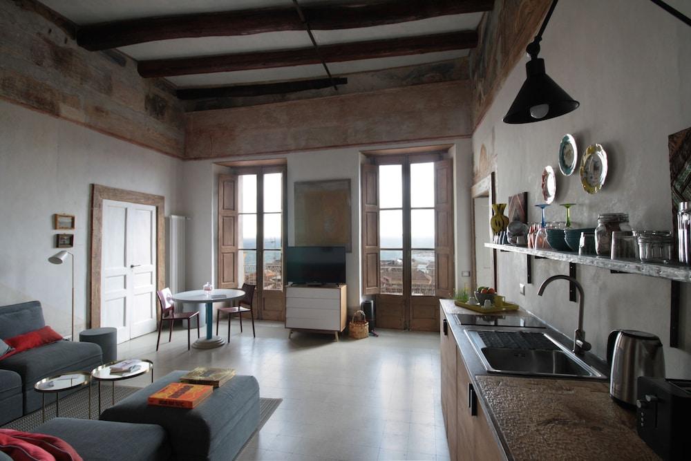 TROTULA CHARMING HOUSE - Olimpia's Flat