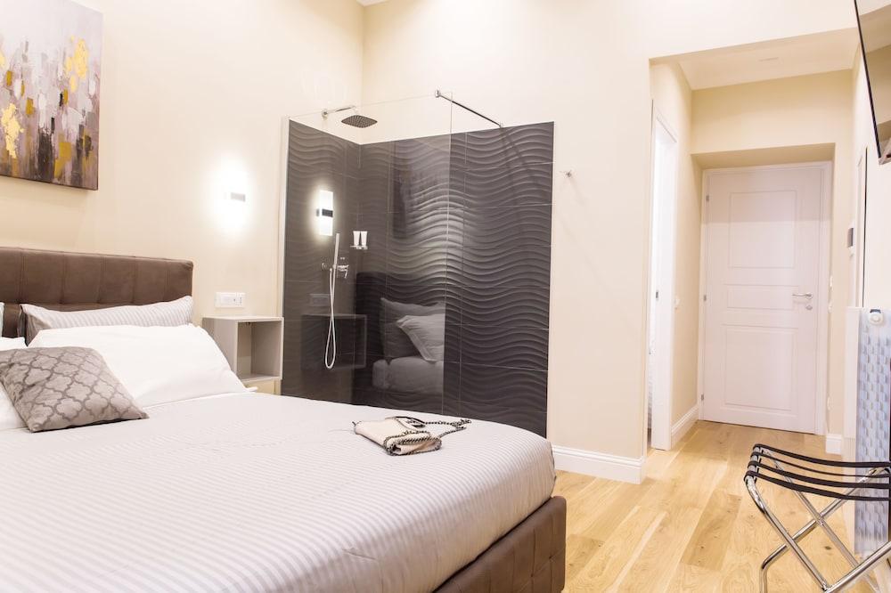 Nazionale Palace Suites