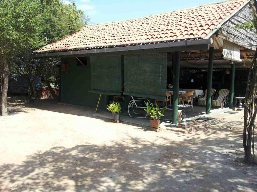 Captains Bird Safari Lodge